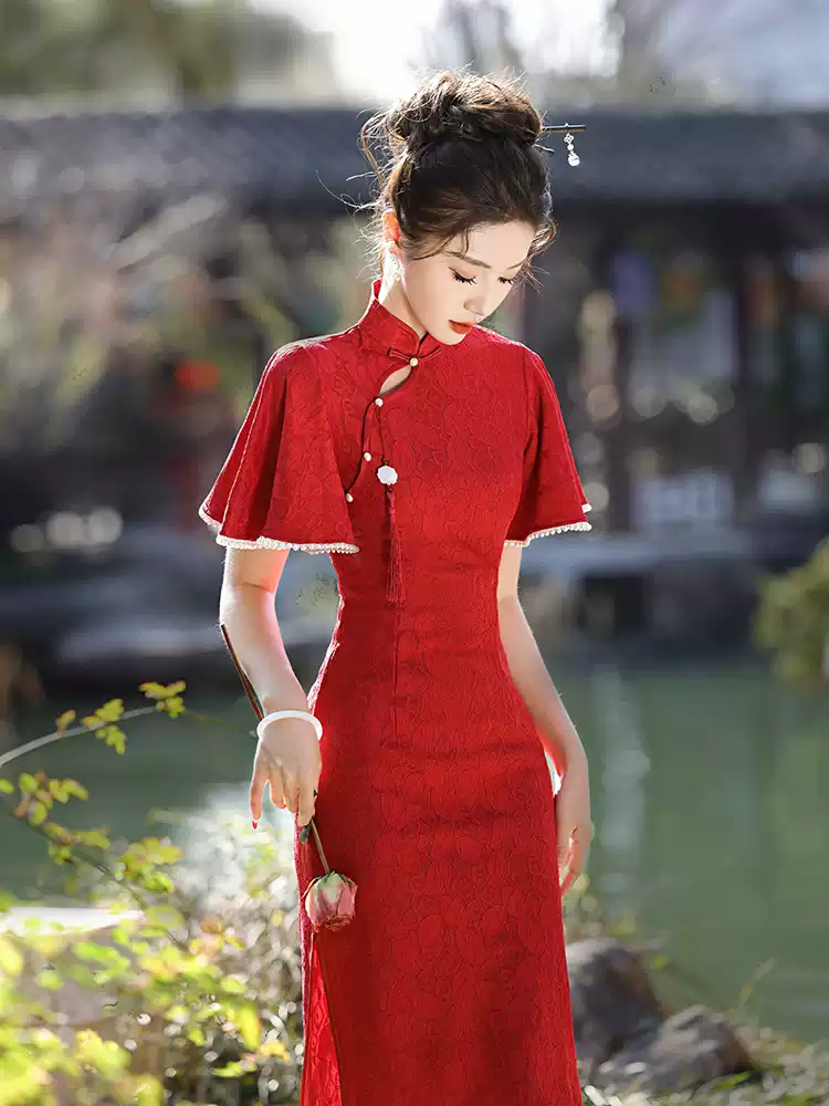 Cheongsam rosso, donna sposata torna a casa di sua madre, petite impegnato, nuovo abito dimagrante estivo in stile cinese